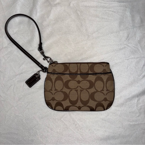 Coach Signature Collection Wristlet Clutch Universal Case Leather Jacquard - Picture 2 of 9